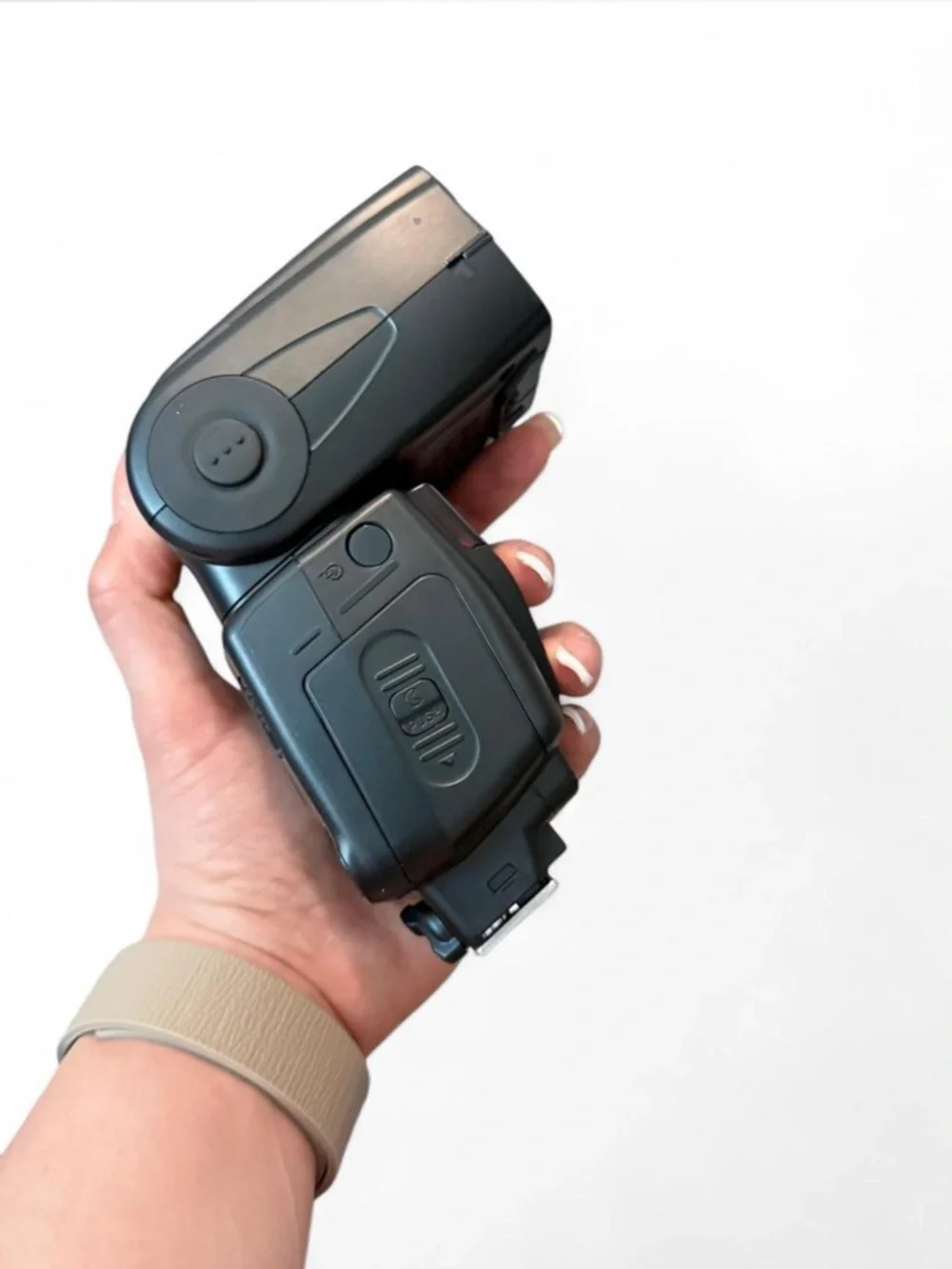 Nikon SB-700 Speedlight Flash Kit - Black with Diffusers Photography